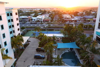 San Marino By The Sea Apartments - Hervey Bay Accommodation 9