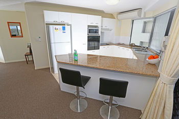 San Marino By The Sea Apartments - Hervey Bay Accommodation 36