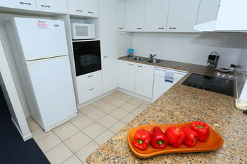 San Marino By The Sea Apartments - Hervey Bay Accommodation 45