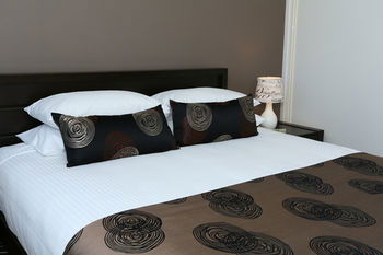 San Marino By The Sea Apartments - Hervey Bay Accommodation 79