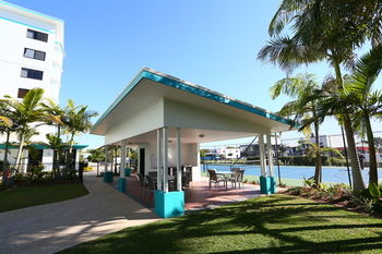 San Marino By The Sea Apartments - Hervey Bay Accommodation 95