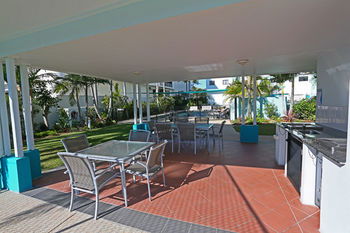 San Marino By The Sea Apartments - Hervey Bay Accommodation 98