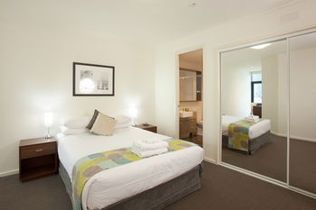 Melbourne Short Stay Apartment At SouthbankOne - Tourism Hervey Bay 11