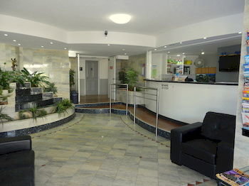 Beachside Resort - Kawana Waters - Hervey Bay Accommodation 1