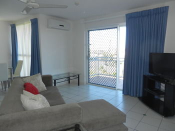 Beachside Resort - Kawana Waters - Hervey Bay Accommodation 31