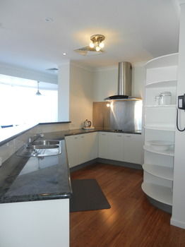 Beachside Resort - Kawana Waters - Hervey Bay Accommodation 33