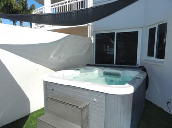 Beachside Resort - Kawana Waters - Hervey Bay Accommodation 52