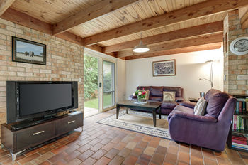 Bungunyah Apartments - Hervey Bay Accommodation 23