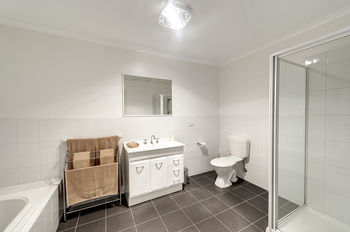 Bungunyah Apartments - Hervey Bay Accommodation 43