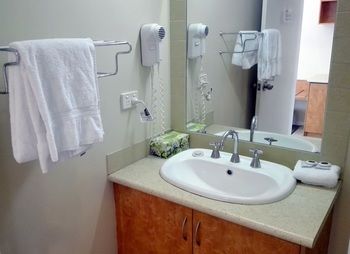 Glen Inn - Hervey Bay Accommodation 4