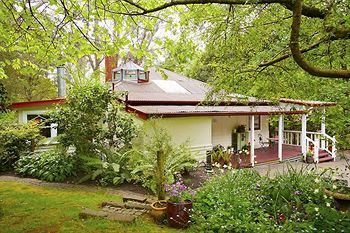 Adeline Bed And Breakfast - Hervey Bay Accommodation 0
