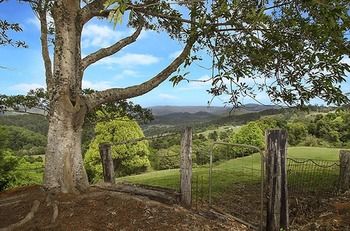 Artisan Spa Views - Tourism Hervey Bay 2