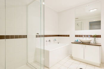 Apartments @ Glen Waverley - Hervey Bay Accommodation 0