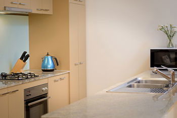 Apartments @ Glen Waverley - Hervey Bay Accommodation 10