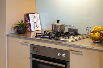 Apartments @ Glen Waverley - Hervey Bay Accommodation 24