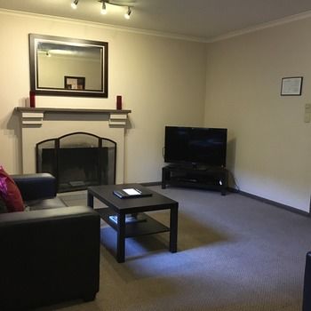 Eltham Gateway Hotel - Hervey Bay Accommodation 19