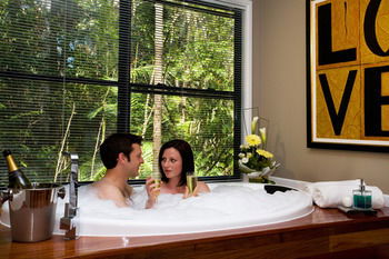 Amore On Buderim Luxury Rainforest Cabins - Hervey Bay Accommodation 18
