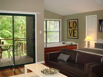 Amore On Buderim Luxury Rainforest Cabins - Hervey Bay Accommodation 9