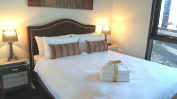 Docklands Executive Apartments - Hervey Bay Accommodation 16