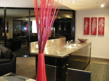 Docklands Executive Apartments - Hervey Bay Accommodation 31