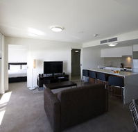 Chifley Executive Suites - Hervey Bay Accommodation