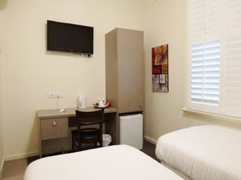 Naughtons Parkville Hotel - Hervey Bay Accommodation 12