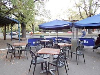 Naughtons Parkville Hotel - Hervey Bay Accommodation 13
