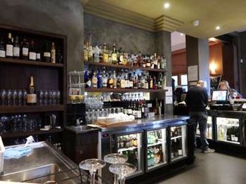 Naughtons Parkville Hotel - Hervey Bay Accommodation 16