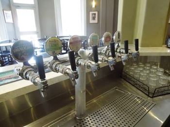 Naughtons Parkville Hotel - Hervey Bay Accommodation 19