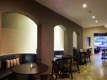 Naughtons Parkville Hotel - Hervey Bay Accommodation 21