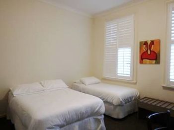 Naughtons Parkville Hotel - Hervey Bay Accommodation 24