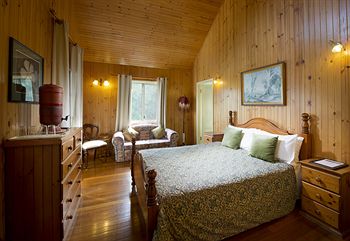 Glass House Mountains Ecolodge - Hervey Bay Accommodation 19