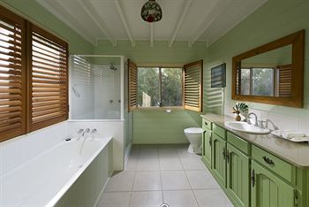 Glass House Mountains Ecolodge - Hervey Bay Accommodation 21