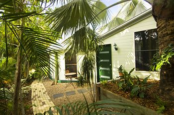 Glass House Mountains Ecolodge - Hervey Bay Accommodation 25