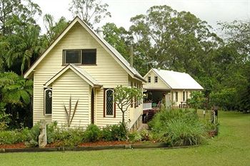 Glass House Mountains Ecolodge - Hervey Bay Accommodation 7