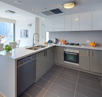 Zara Tower - Luxury Suites and Apartments
