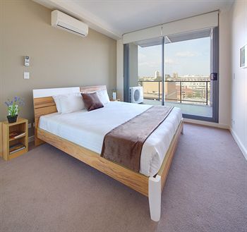 Zara Tower - Luxury Suites And Apartments - Hervey Bay Accommodation 8