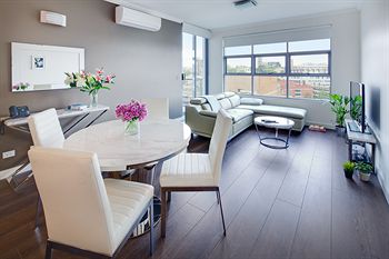Zara Tower - Luxury Suites And Apartments - Hervey Bay Accommodation 16