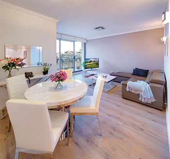 Zara Tower - Luxury Suites And Apartments - Hervey Bay Accommodation 21