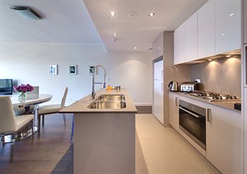 Zara Tower - Luxury Suites And Apartments - Hervey Bay Accommodation 25