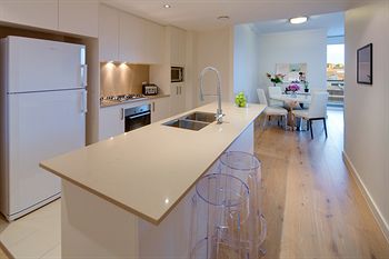 Zara Tower - Luxury Suites And Apartments - Hervey Bay Accommodation 26