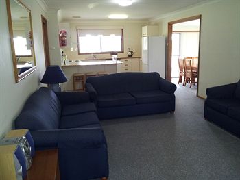 Cam-Way Estate - Hervey Bay Accommodation 4