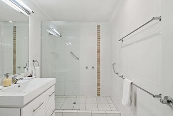 Eden Lodge - Hervey Bay Accommodation 4