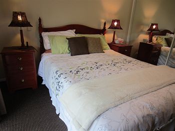 Eden Lodge - Hervey Bay Accommodation 0