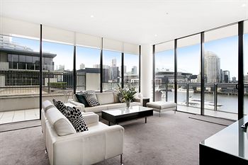 Docklands Private Collection Of Apartments - NewQuay - Hervey Bay Accommodation 1