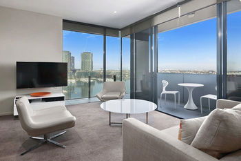Docklands Private Collection Of Apartments - NewQuay - Hervey Bay Accommodation 32
