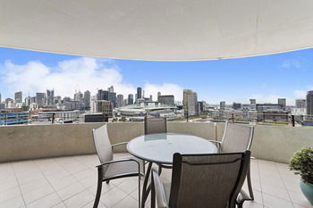 Docklands Private Collection Of Apartments - NewQuay - Hervey Bay Accommodation 52