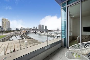 Docklands Private Collection Of Apartments - NewQuay - Hervey Bay Accommodation 55
