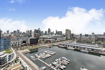 Docklands Private Collection Of Apartments - NewQuay - Hervey Bay Accommodation 56