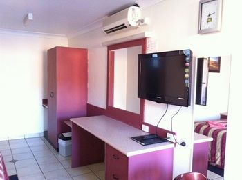 Homestead Motel - Hervey Bay Accommodation 1